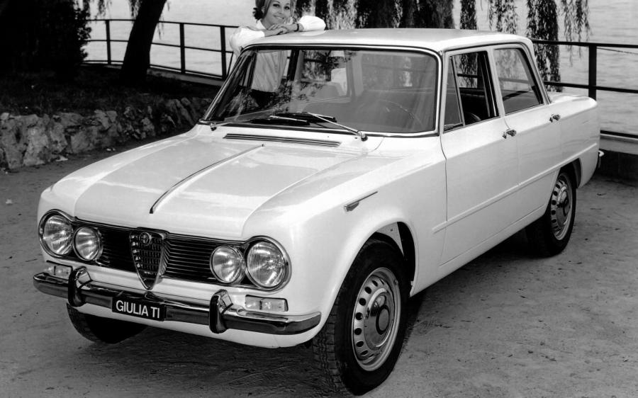 Alfa Romeo Giulia T.I. (105.14) '1962 - 67